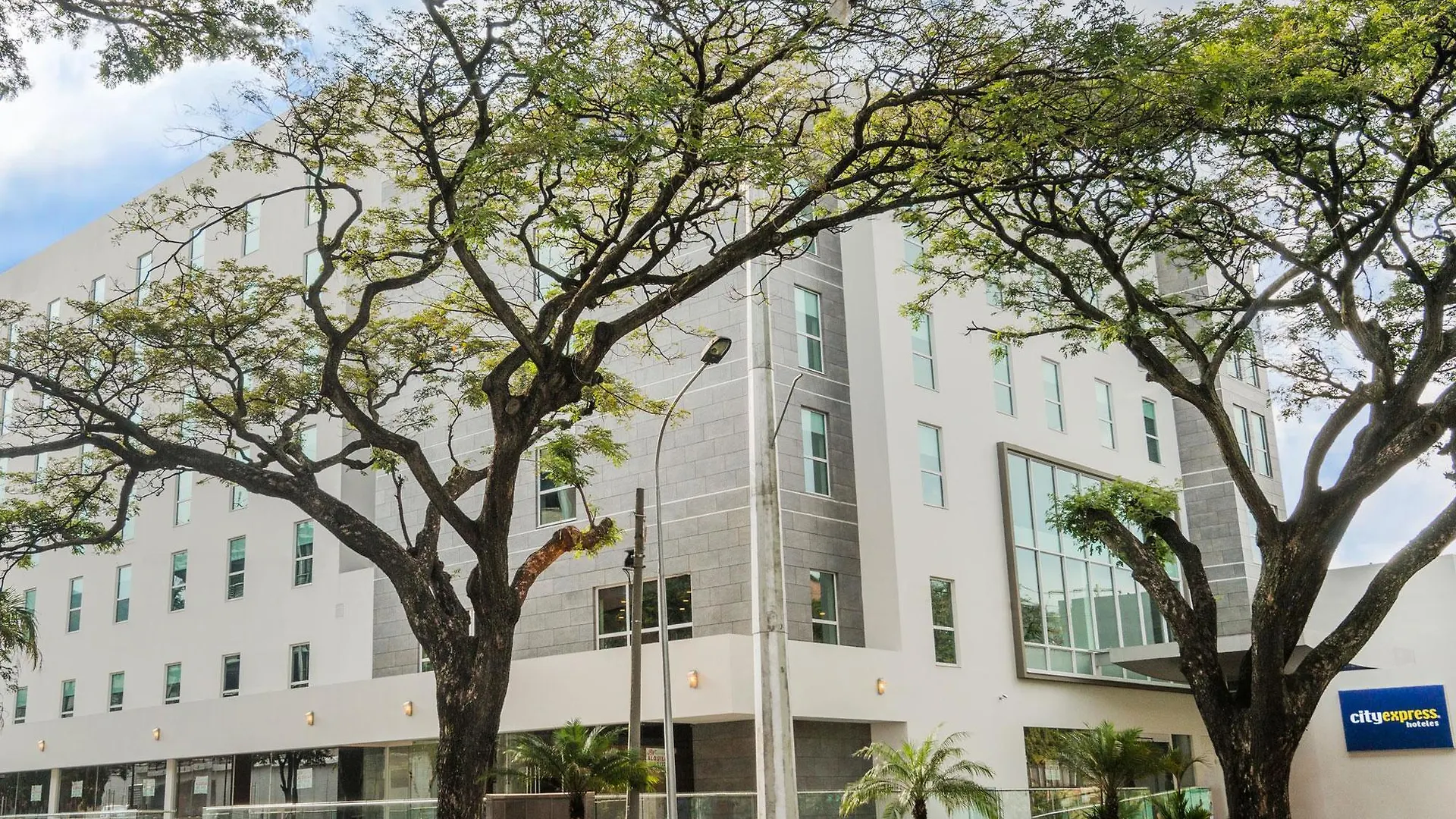 City Express Plus By Marriott Cali Colombia
